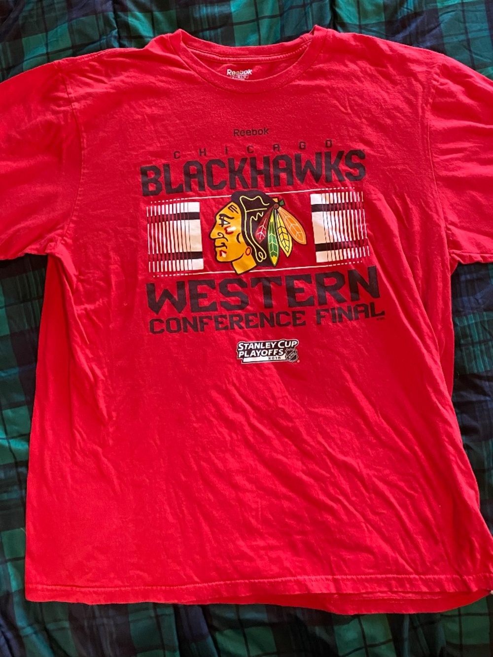 Blackhawks NHL hockey 2015 playoffs men’s XL red shirt